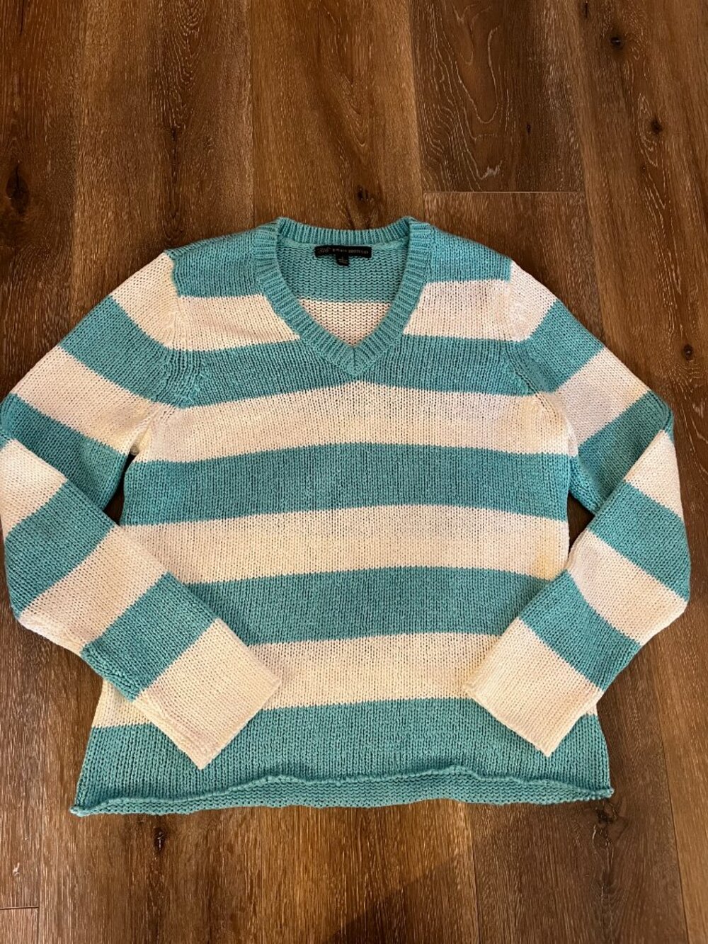 NWOT BROOKS BROTHERS 346 Striped V Neck Sweater Aqua Blue Turquoise White L